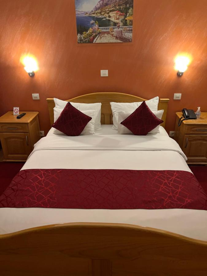 Saint Paul Accommodation Kraljevo Exterior foto