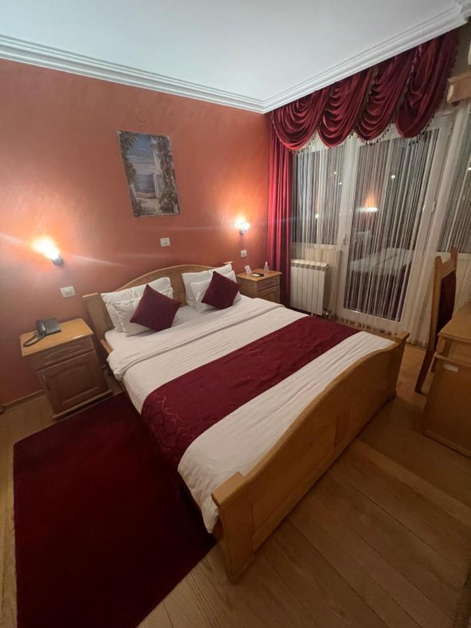 Saint Paul Accommodation Kraljevo Exterior foto
