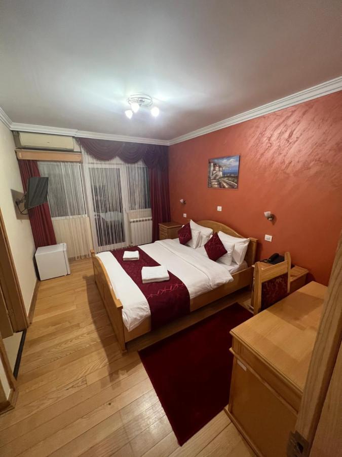 Saint Paul Accommodation Kraljevo Exterior foto