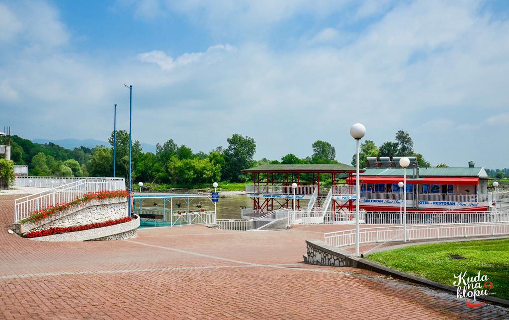 Saint Paul Accommodation Kraljevo Exterior foto