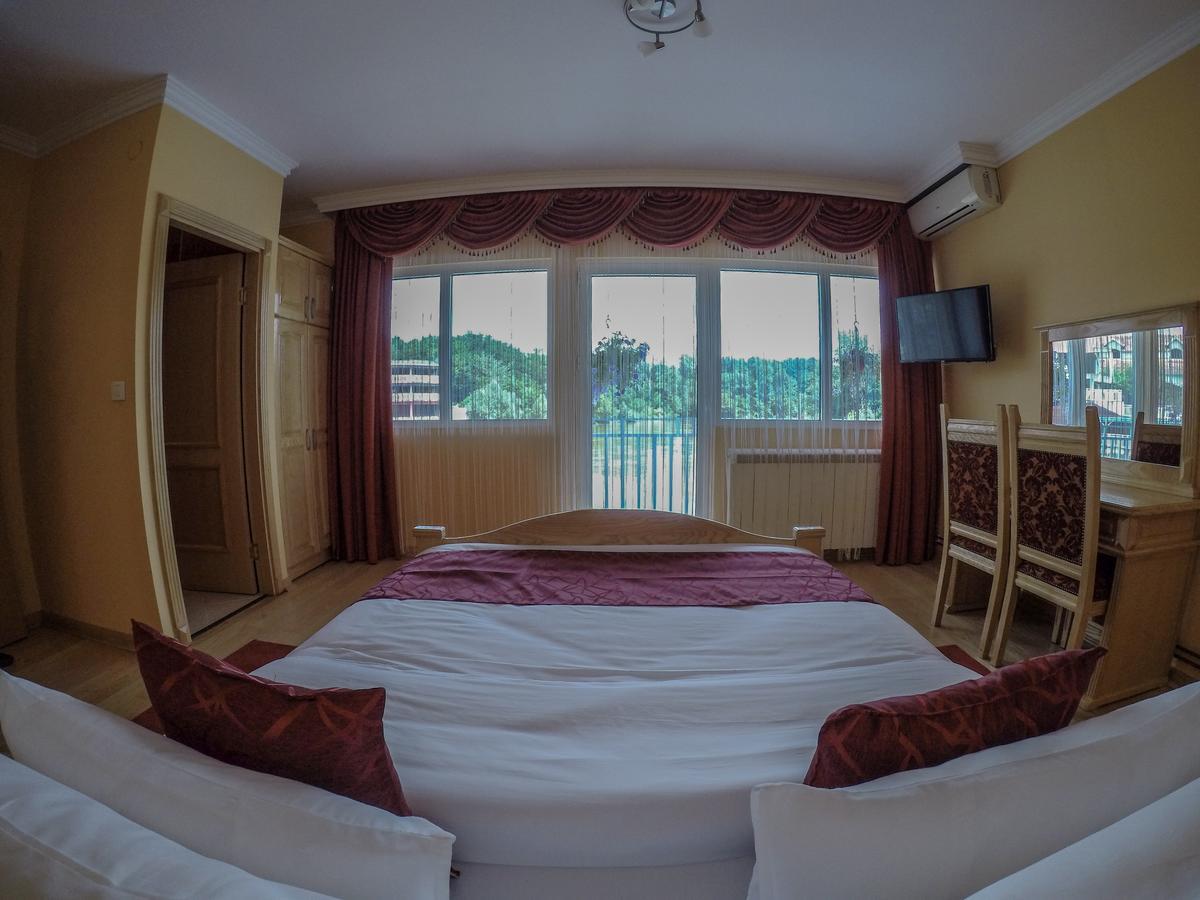 Saint Paul Accommodation Kraljevo Exterior foto